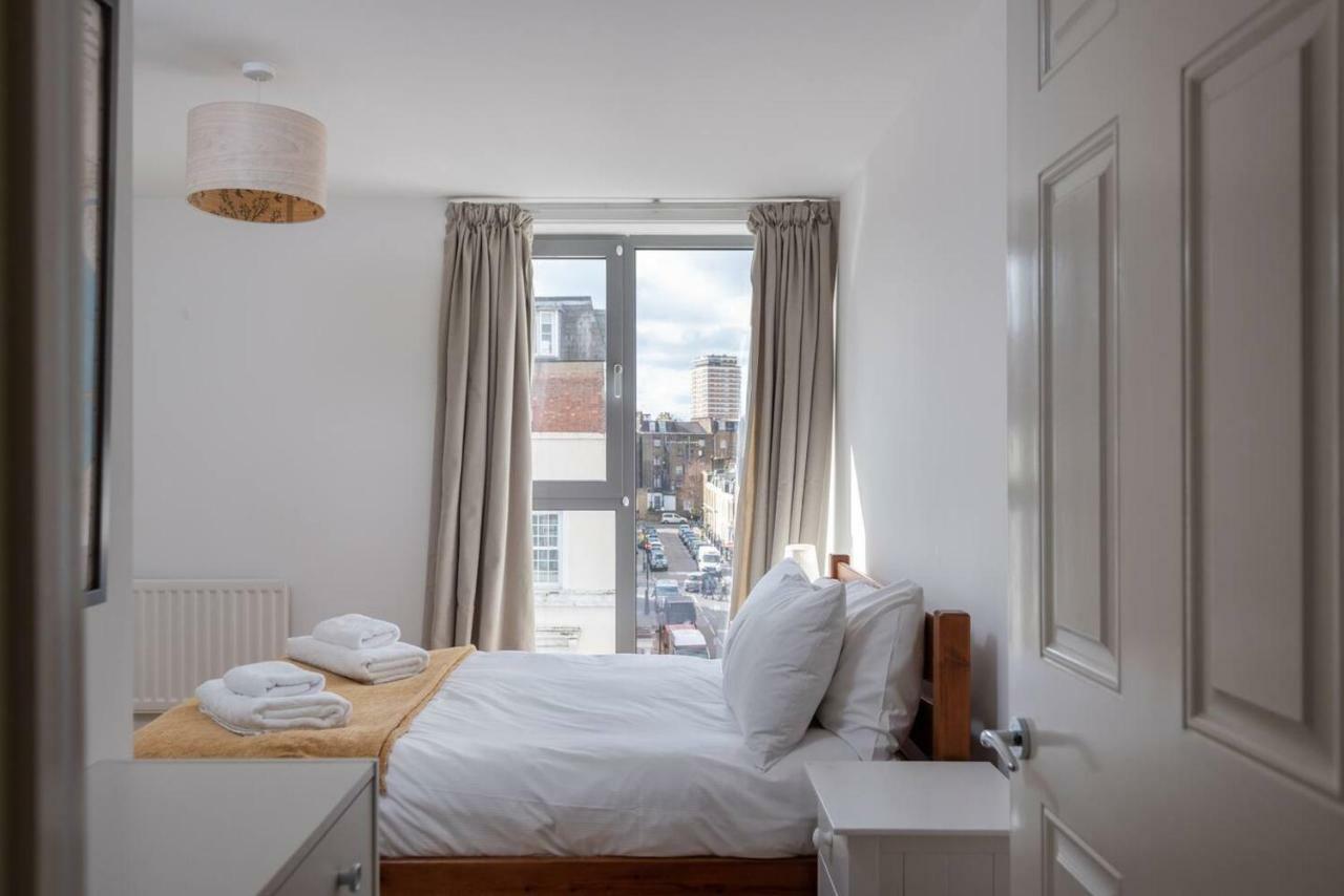 Guestready - Spacious 1 Bed For 4 Victoriapimlico London Exteriör bild