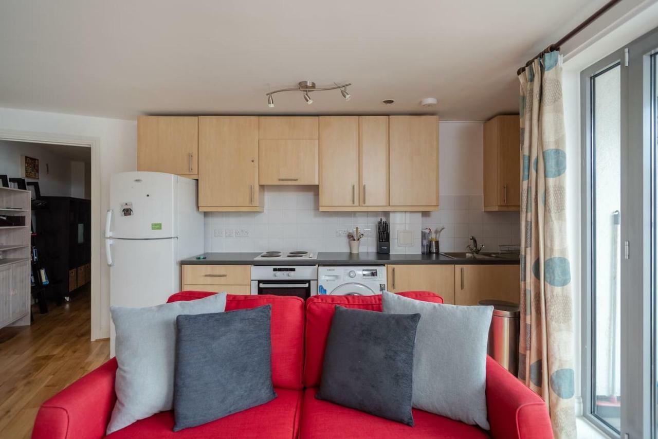 Guestready - Spacious 1 Bed For 4 Victoriapimlico London Exteriör bild