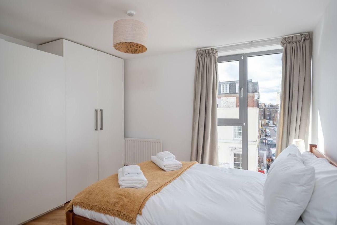 Guestready - Spacious 1 Bed For 4 Victoriapimlico London Exteriör bild